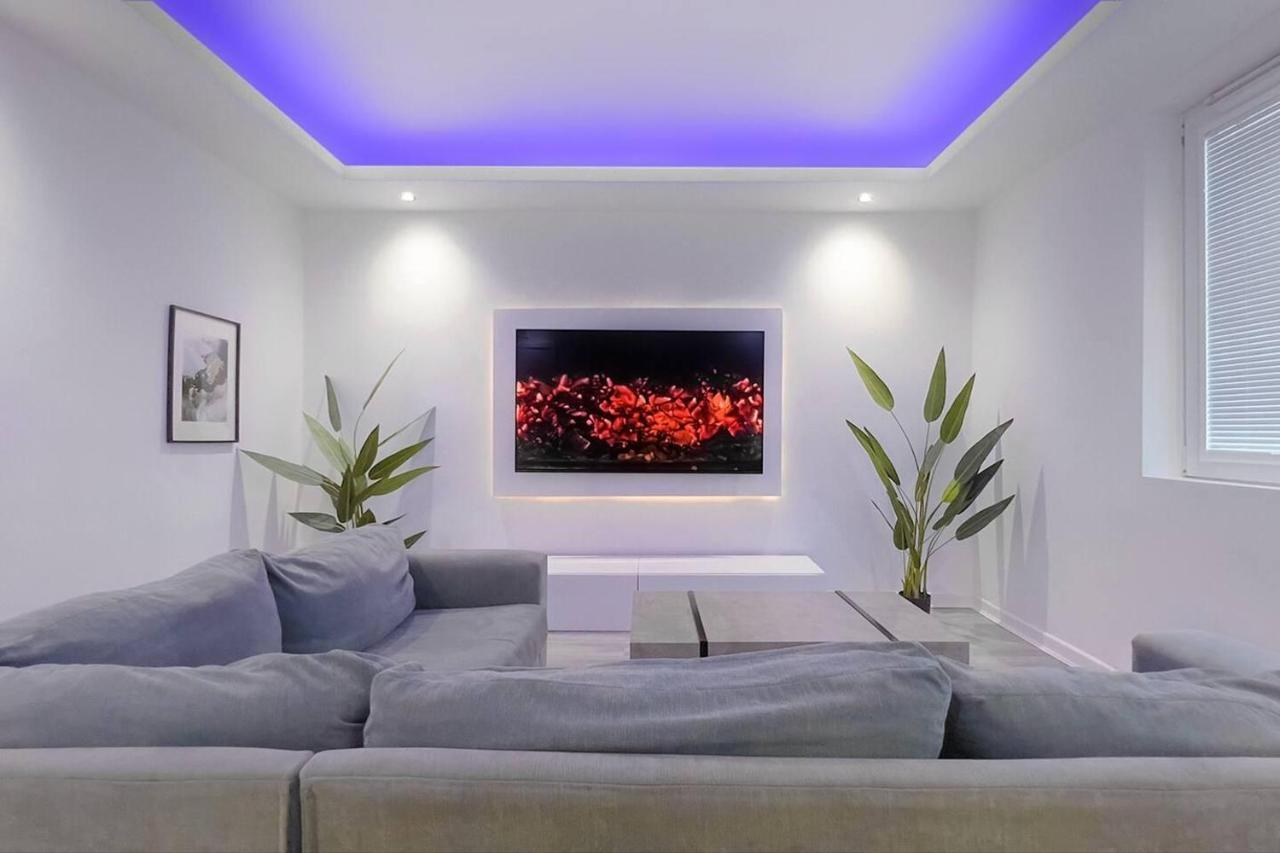 Stunning Luxury Apartment Near Motherwell 위쇼 외부 사진