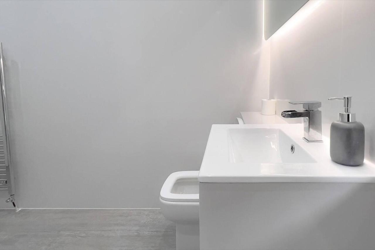 Stunning Luxury Apartment Near Motherwell 위쇼 외부 사진
