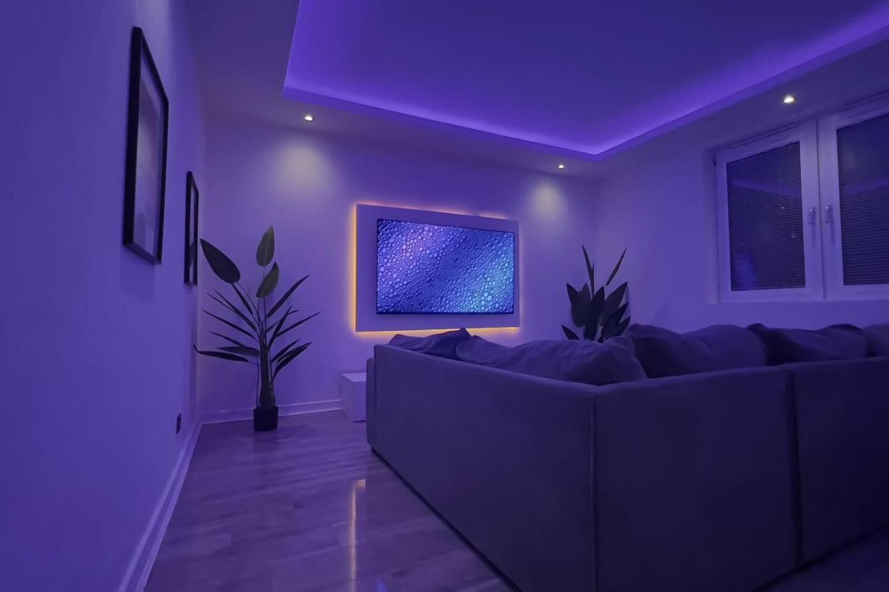 Stunning Luxury Apartment Near Motherwell 위쇼 외부 사진
