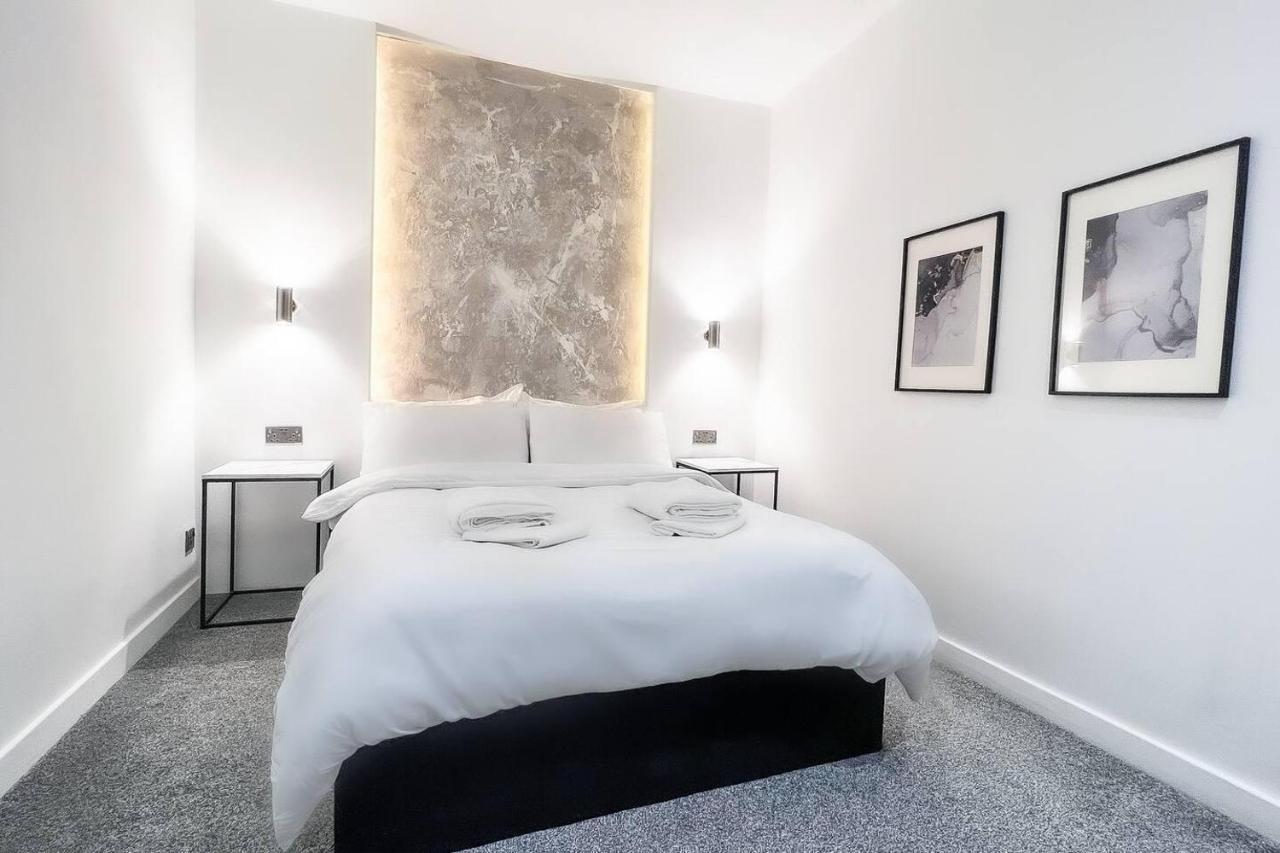 Stunning Luxury Apartment Near Motherwell 위쇼 외부 사진